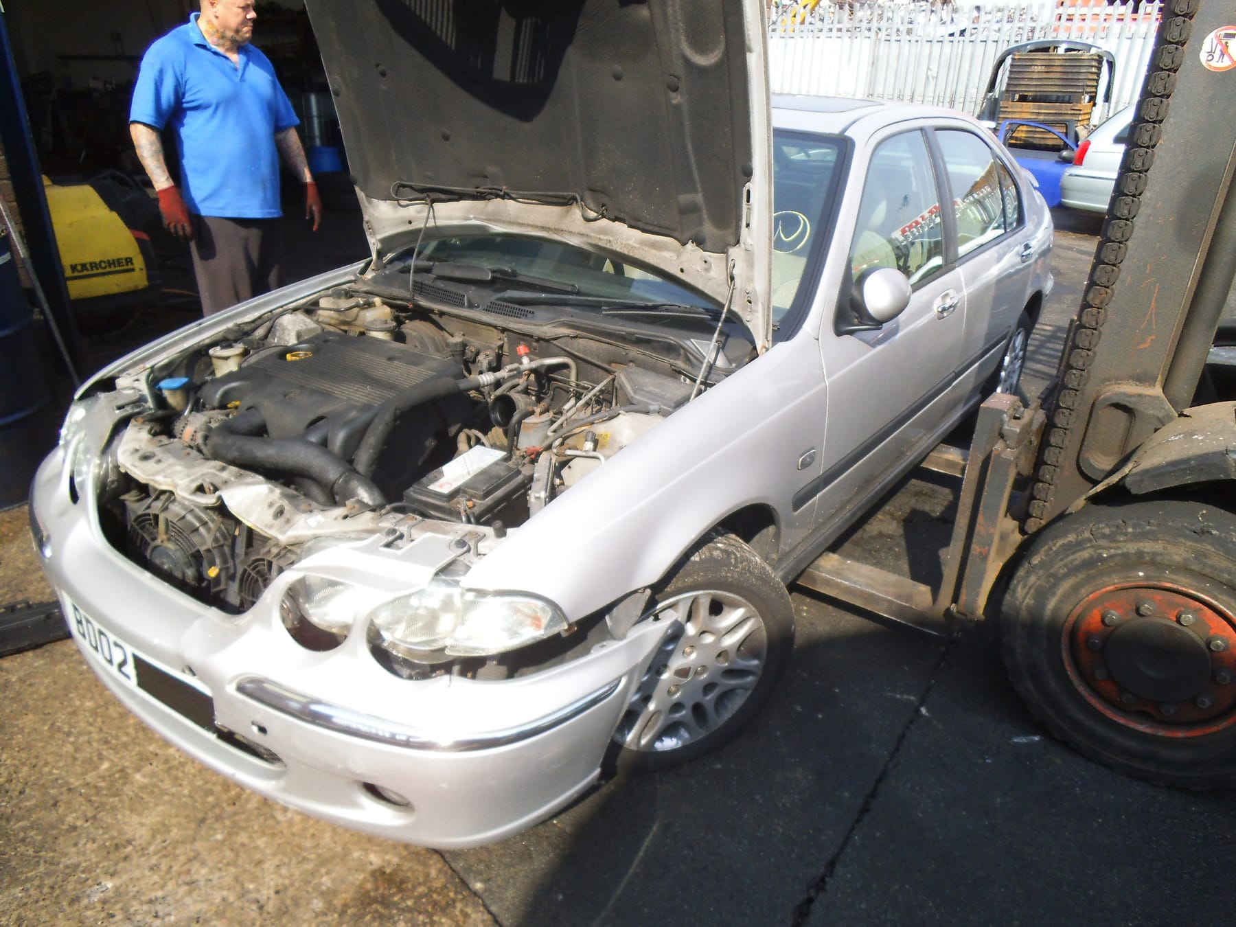 rover-45-hood-up Rover 45 engine breaking